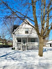 1015 S Webster Street, Saginaw, MI 48602