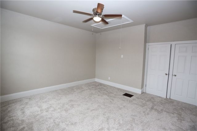 305 Chestnut St, Jeannette, PA 15644