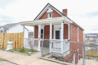 305 Chestnut St, Jeannette, PA 15644