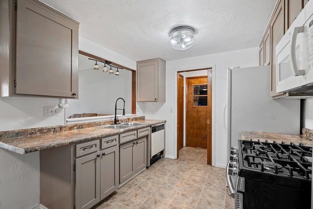 920 LEE AVENUE, De Pere, WI 54115