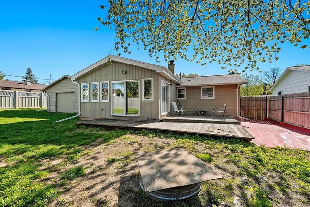 920 LEE AVENUE, De Pere, WI 54115