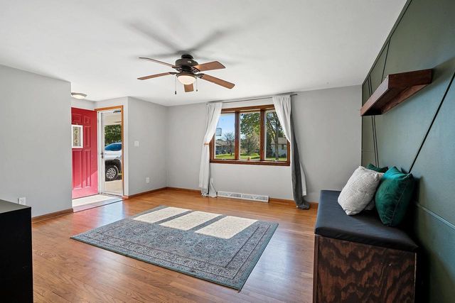 920 LEE AVENUE, De Pere, WI 54115