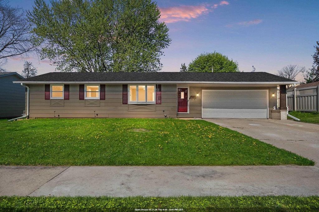 920 LEE AVENUE, De Pere, WI 54115
