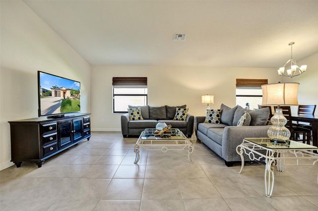 34 Oro Grande Way, Port St Lucie, FL 34952