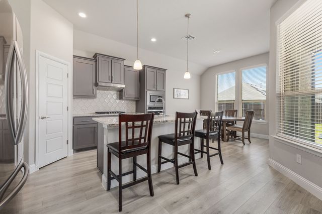 3711 Autumncrest Street, Grand Prairie, TX 76065