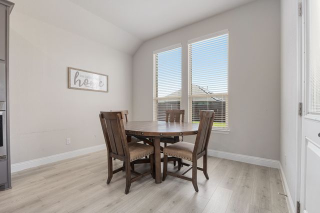 3711 Autumncrest Street, Grand Prairie, TX 76065