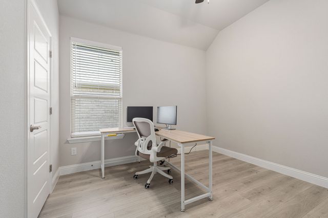 3711 Autumncrest Street, Grand Prairie, TX 76065