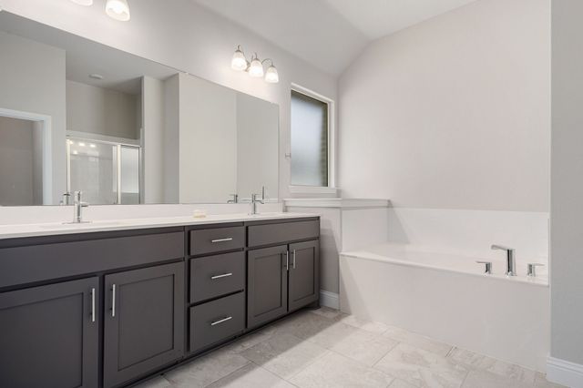 3711 Autumncrest Street, Grand Prairie, TX 76065