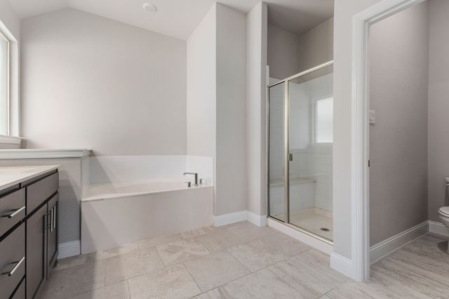 3711 Autumncrest Street, Grand Prairie, TX 76065