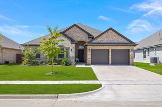 3711 Autumncrest Street, Grand Prairie, TX 76065
