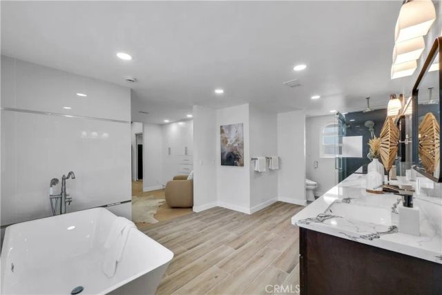 56 Monticello, Irvine, CA 92620