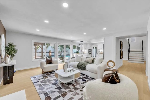56 Monticello, Irvine, CA 92620