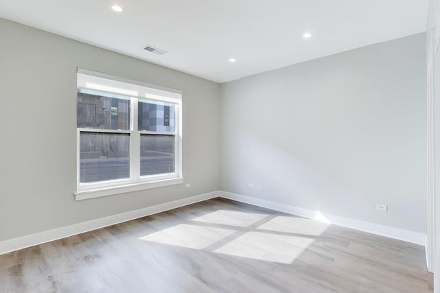 5424 Old Orchard Road, Skokie, IL 60077