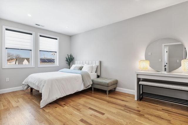 35 Arcadia St, Revere, MA 02151