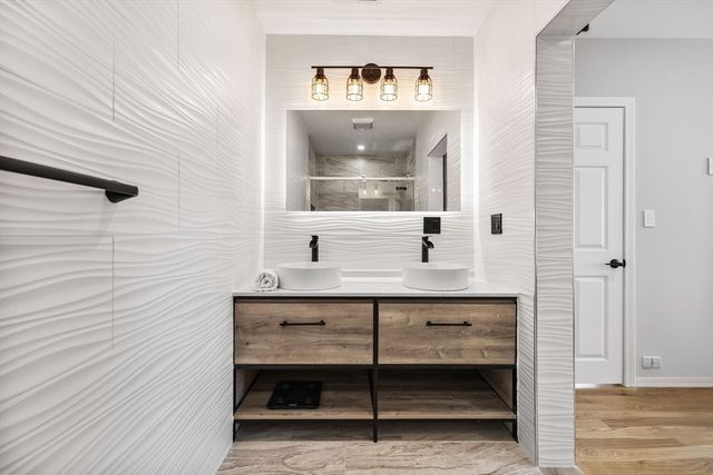 35 Arcadia St, Revere, MA 02151