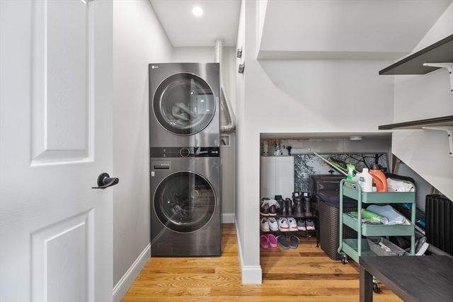 35 Arcadia St, Revere, MA 02151