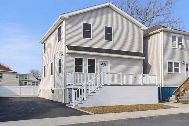 35 Arcadia St, Revere, MA 02151
