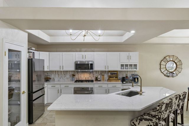 18803 Cierra Sur, San Antonio, TX 78258
