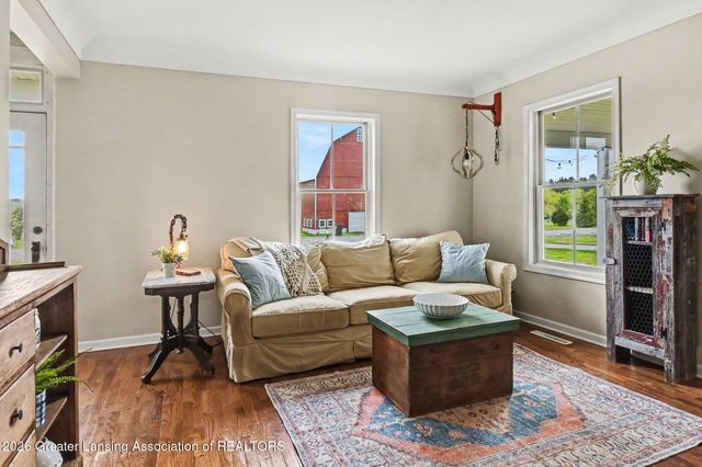 1191 W Dexter Trail, Mason, MI 48854