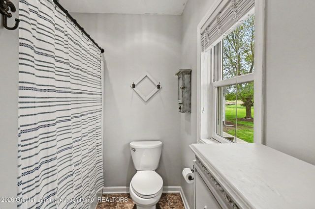 1191 W Dexter Trail, Mason, MI 48854