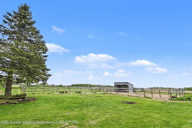 1191 W Dexter Trail, Mason, MI 48854
