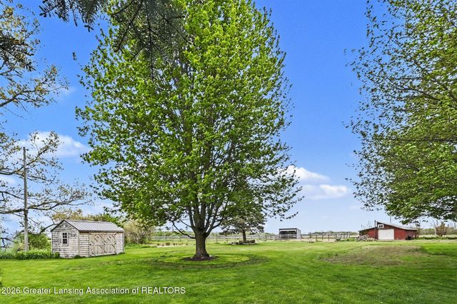 1191 W Dexter Trail, Mason, MI 48854