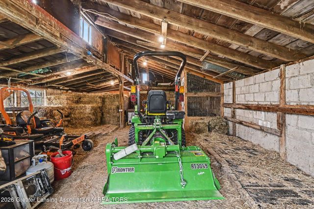 1191 W Dexter Trail, Mason, MI 48854