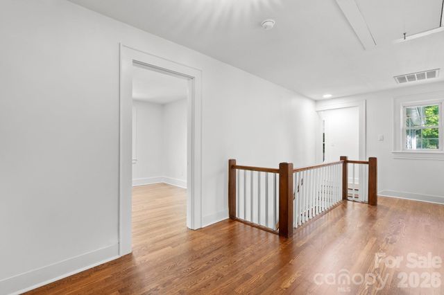 625 4th Street Drive NW, Hickory, NC 28601