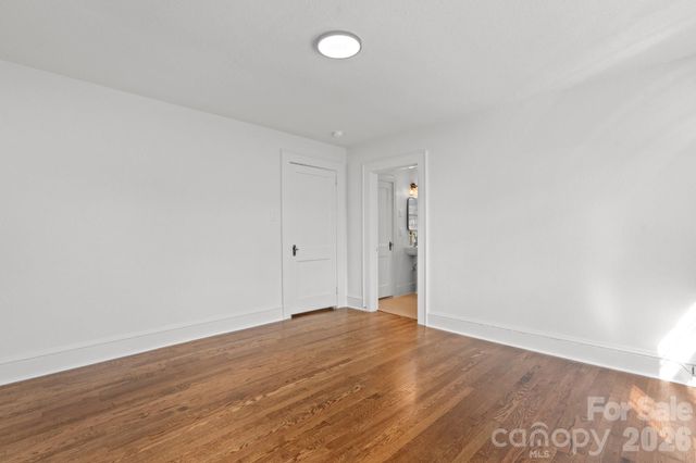 625 4th Street Drive NW, Hickory, NC 28601