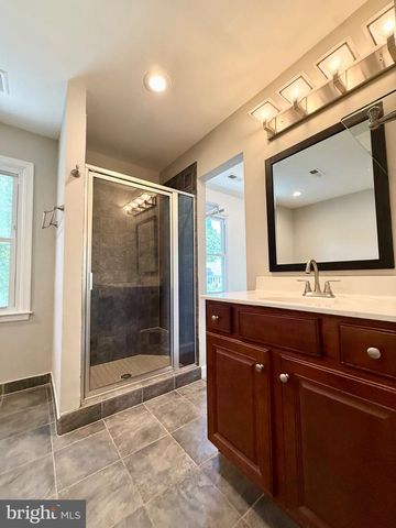 10803 HEATHERWOOD DR, Spotsylvania, VA 22553