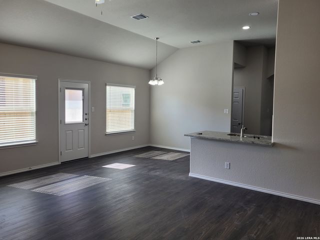 9302 CANYON BND, Converse, TX 78109