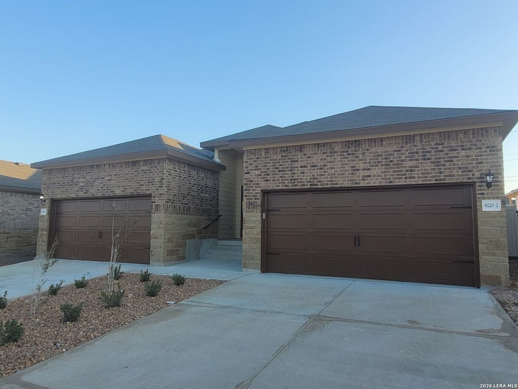 9302 CANYON BND, Converse, TX 78109
