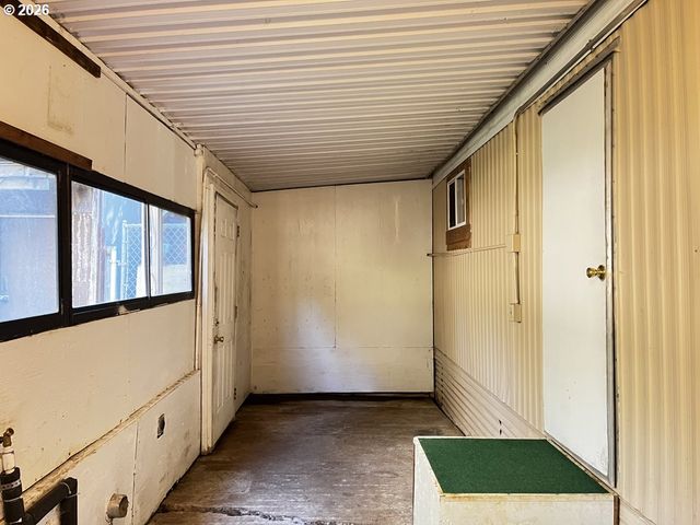 85141 Cedar Dr, Florence, OR 97439