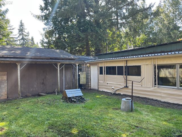 85141 Cedar Dr, Florence, OR 97439