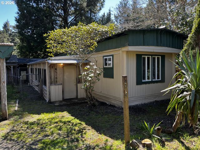 85141 Cedar Dr, Florence, OR 97439