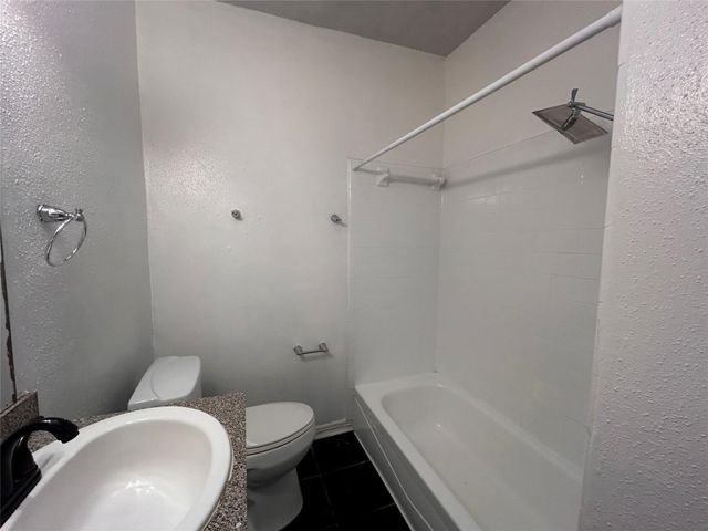 219 Marshall Street 214, Houston, TX 77006