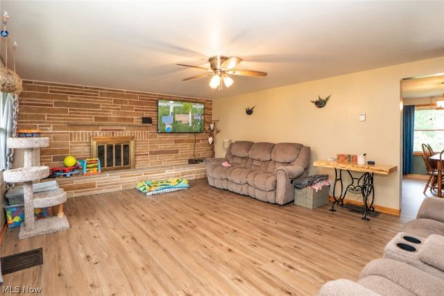 132 32nd Street SE, Canton, OH 44707