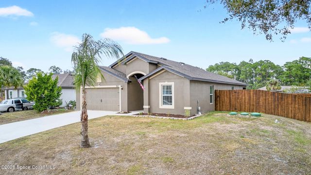 733 Walmsley Street SW, Palm Bay, FL 32908