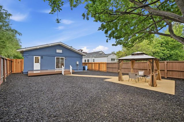1809 Channing Way, Berkeley, CA 94703