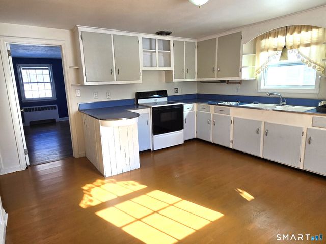 134 Camp Street, Plainville, CT 06062