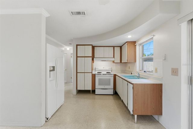 975 GULF VIEW BOULEVARD, Dunedin, FL 34698