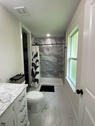 413 W Walnut Street, Cleveland, MO 64734