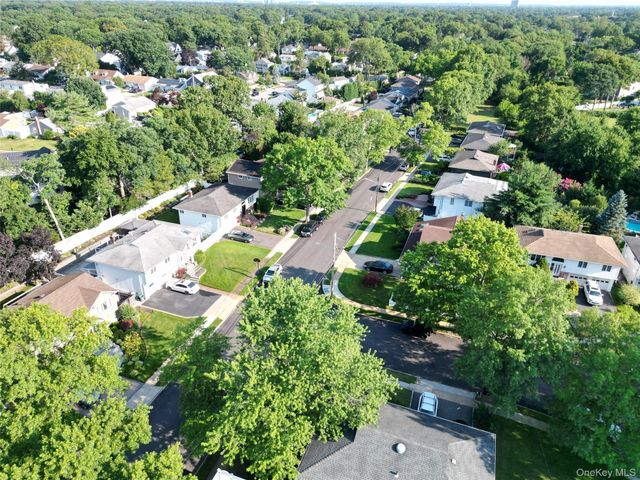 1777 Roberta Lane, Merrick, NY 11566
