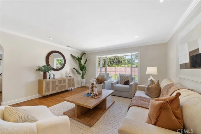 1240 S 9th, Arcadia, CA 91006