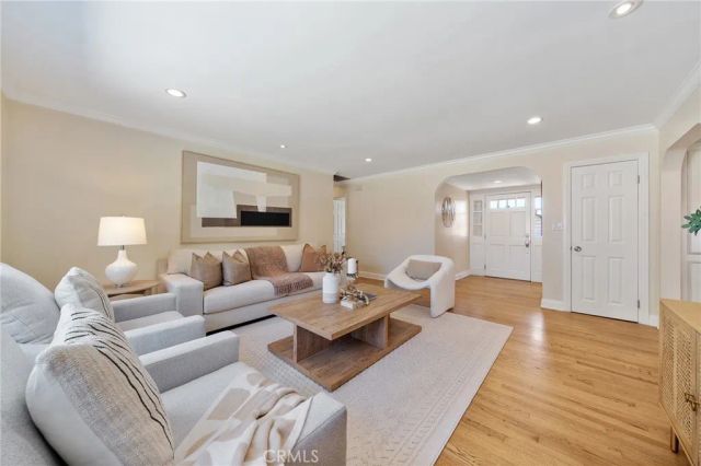 1240 S 9th, Arcadia, CA 91006