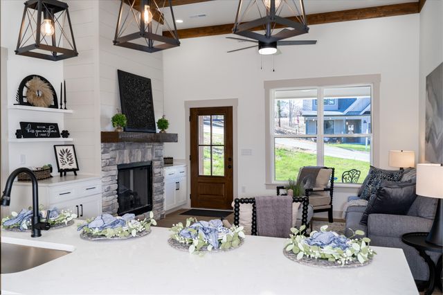 295 Running Oak Drive, Ringgold, GA 30736