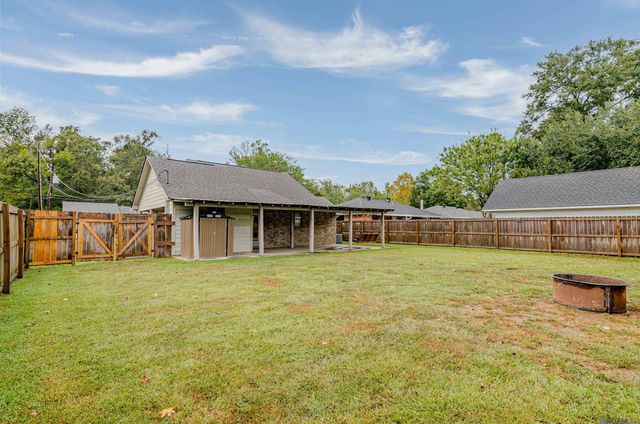 13134 She Lee Place Rd, Gonzales, LA 70737