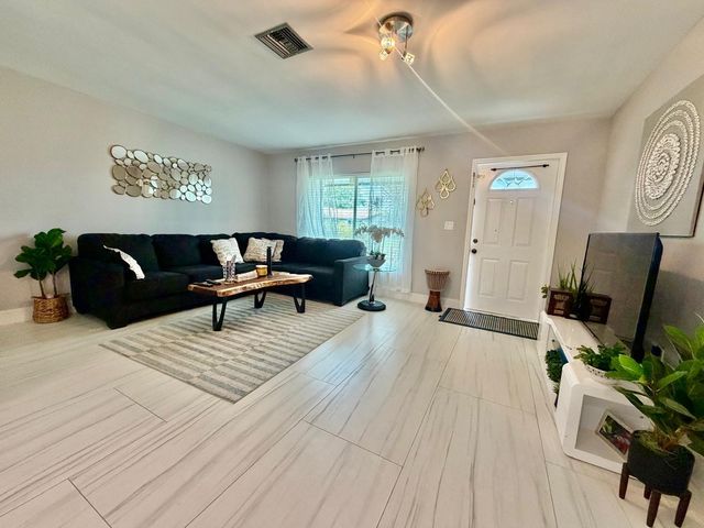 3464 NW 26th Avenue, Boca Raton, FL 33434