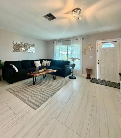 3464 NW 26th Avenue, Boca Raton, FL 33434