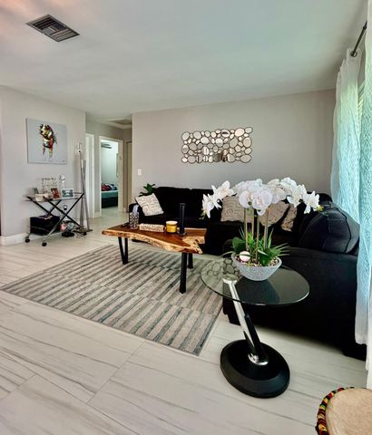 3464 NW 26th Avenue, Boca Raton, FL 33434